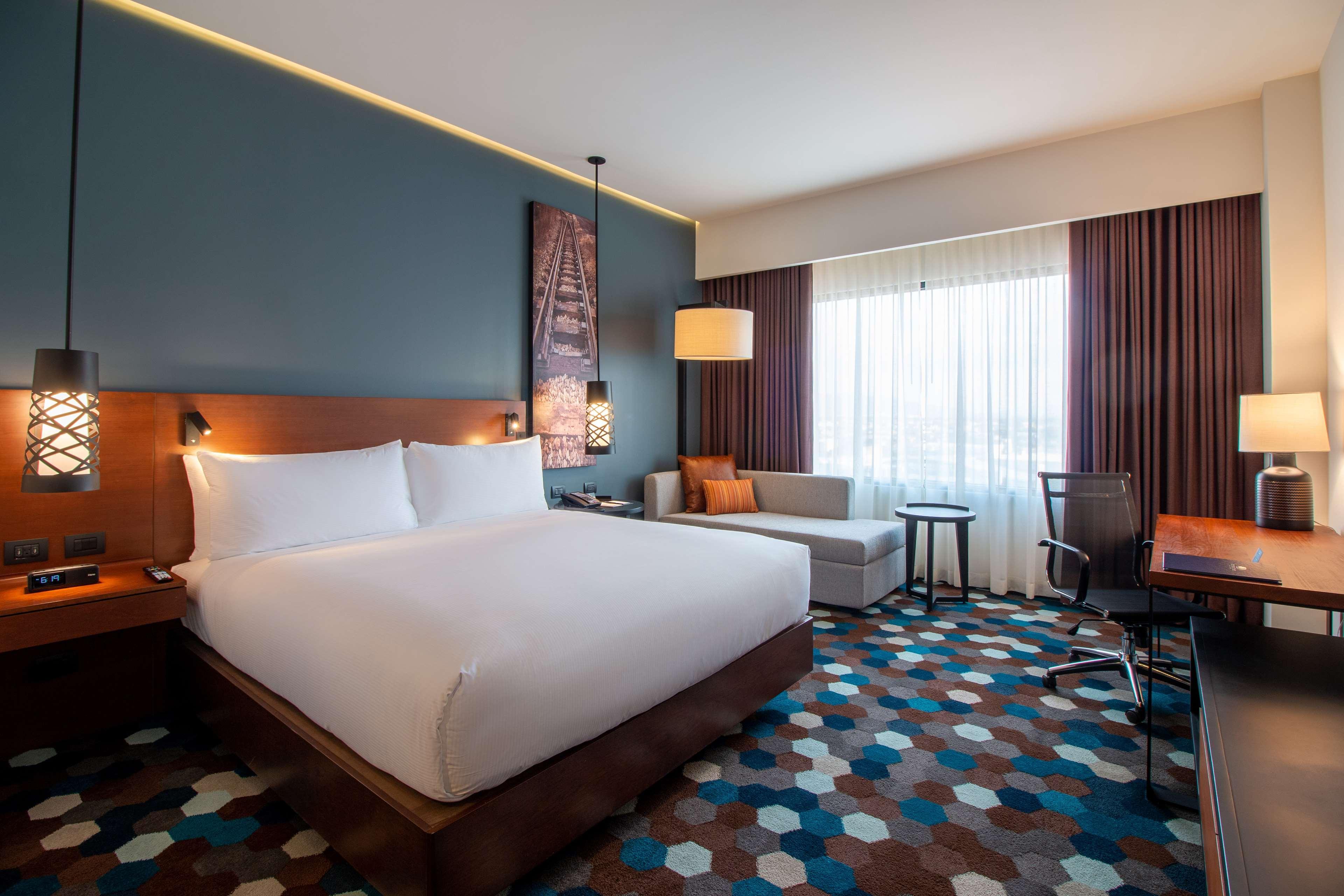 Doubletree By Hilton Celaya Celaya  Buitenkant foto