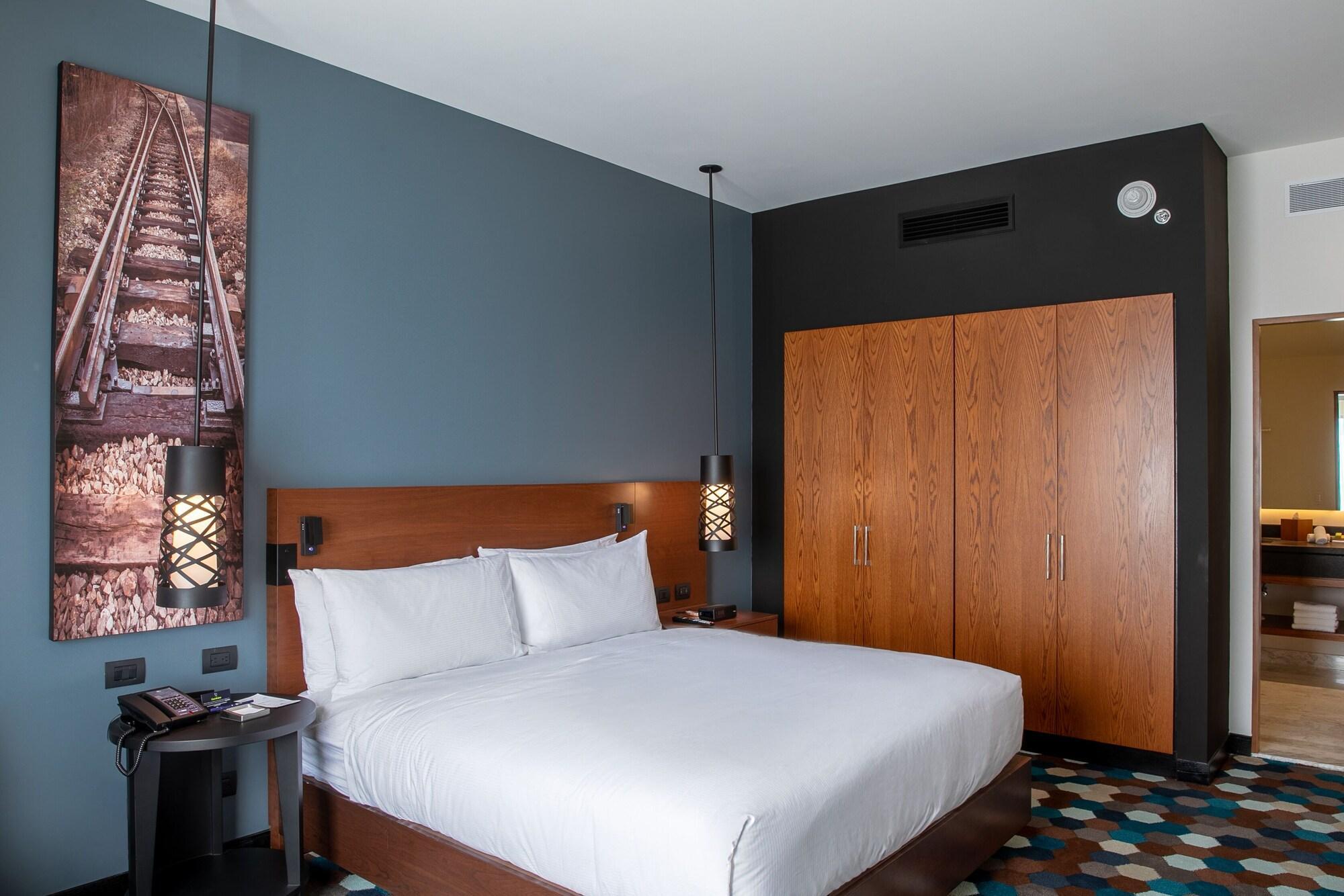 Doubletree By Hilton Celaya Celaya  Buitenkant foto