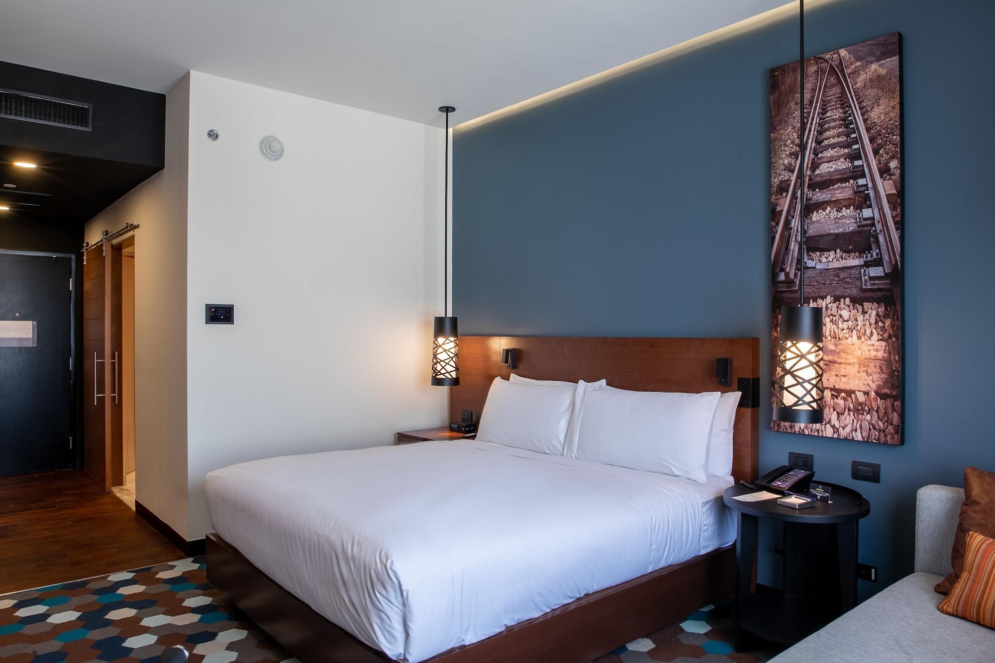 Doubletree By Hilton Celaya Celaya  Buitenkant foto