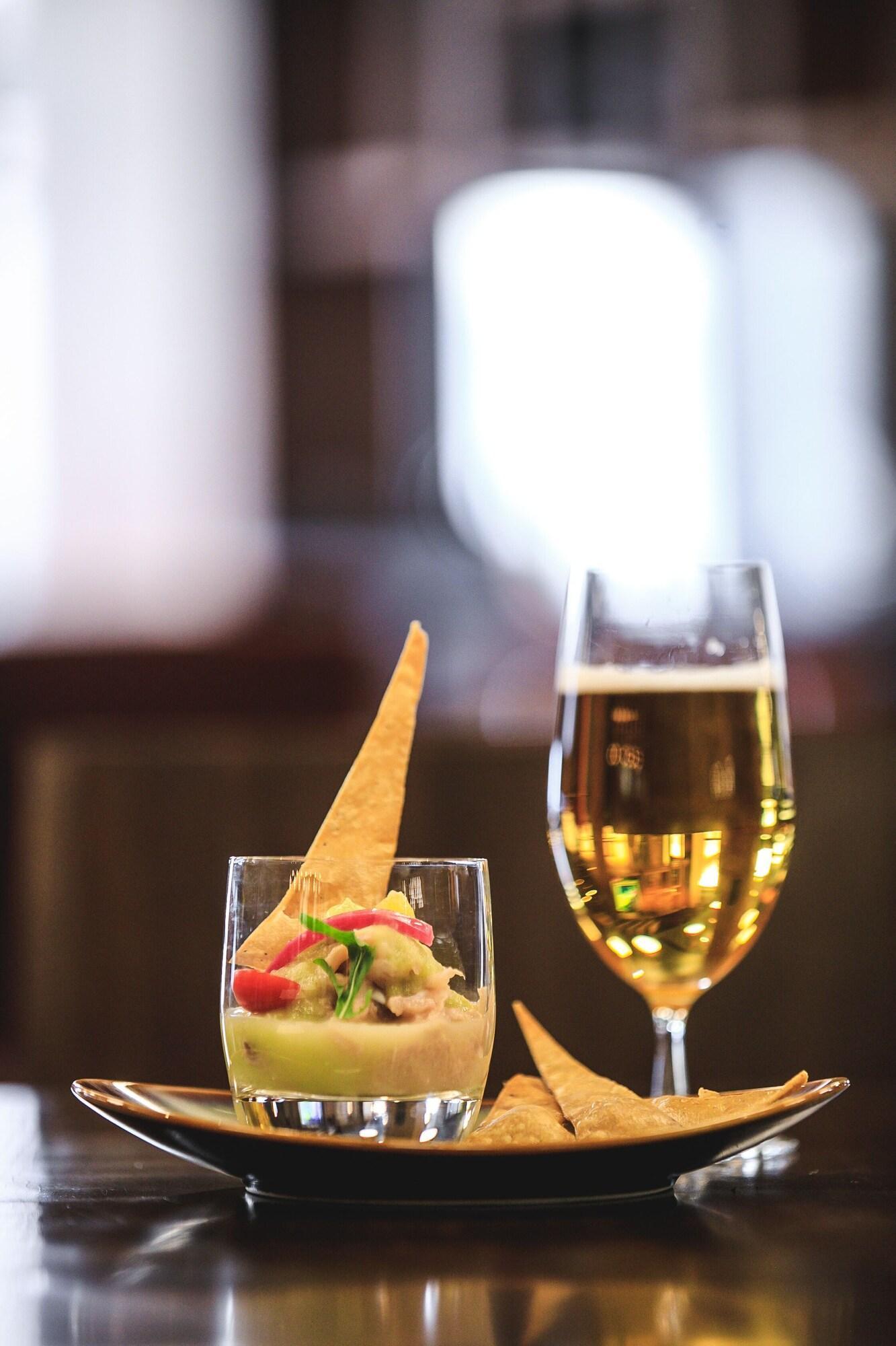 Doubletree By Hilton Celaya Celaya  Buitenkant foto