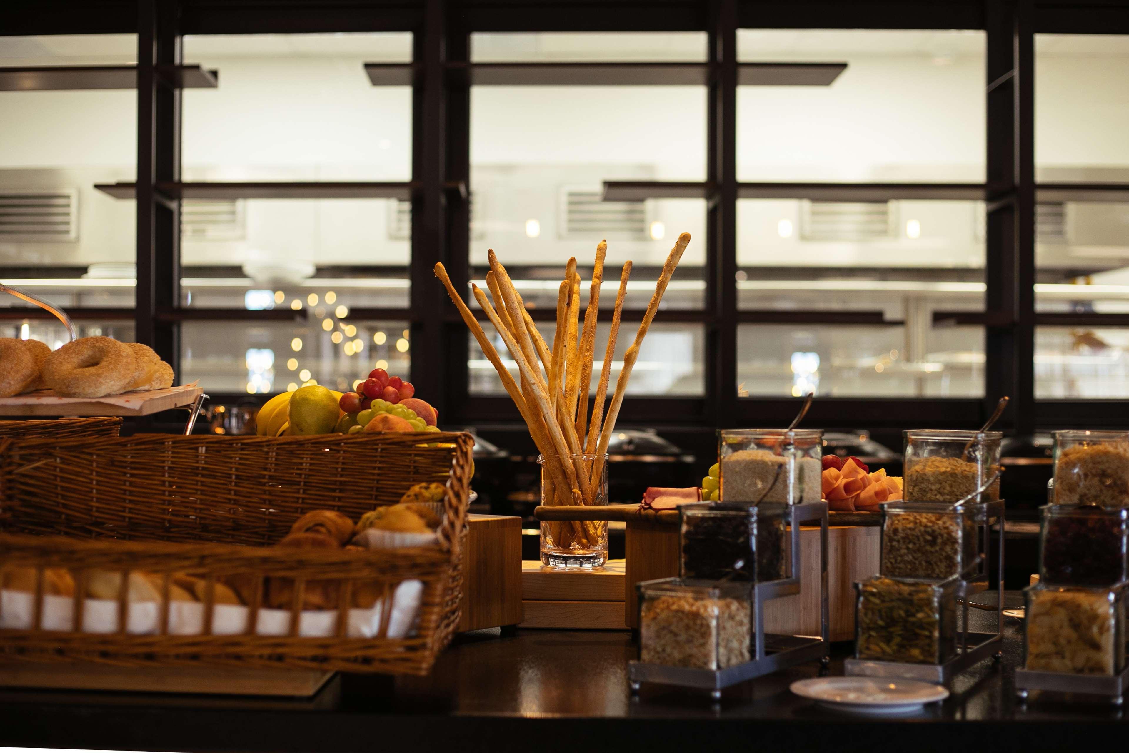 Doubletree By Hilton Celaya Celaya  Buitenkant foto