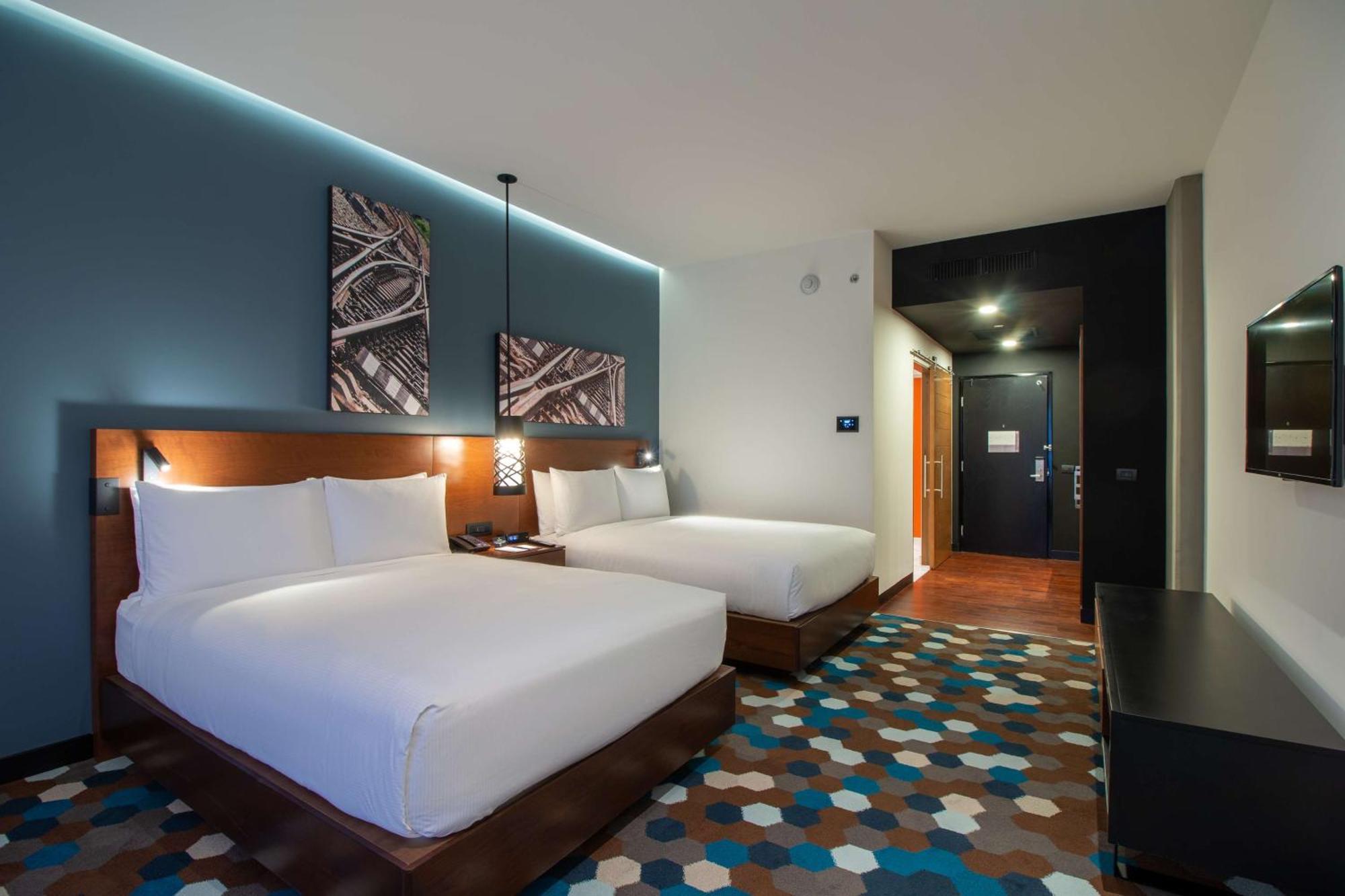 Doubletree By Hilton Celaya Celaya  Buitenkant foto