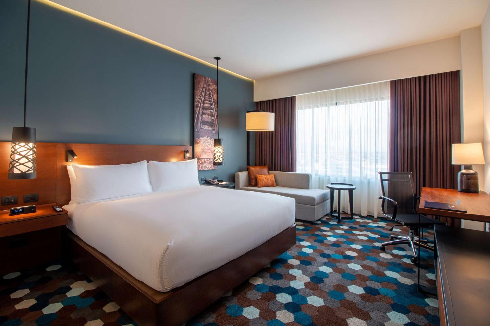 Doubletree By Hilton Celaya Celaya  Buitenkant foto