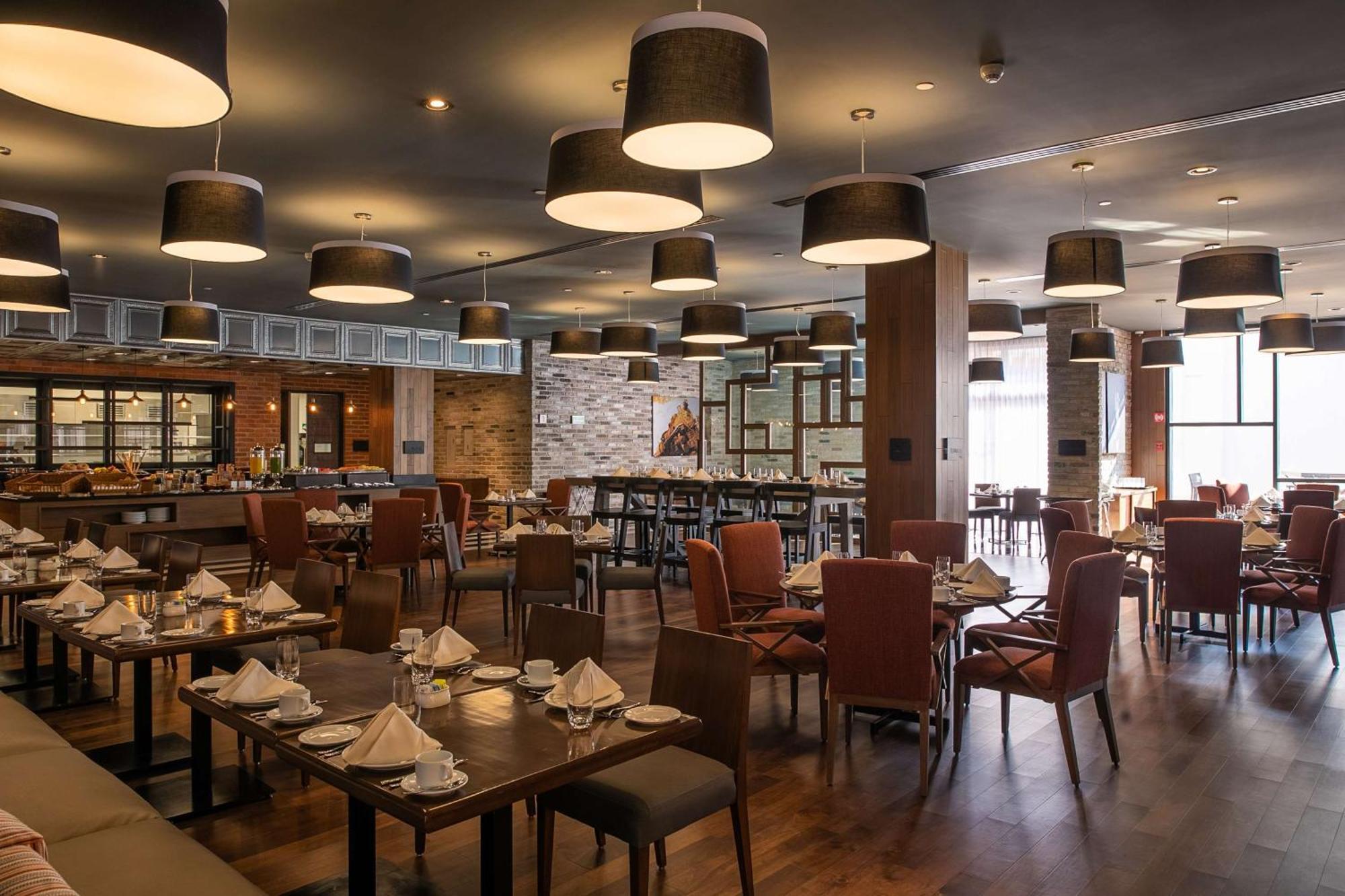 Doubletree By Hilton Celaya Celaya  Buitenkant foto