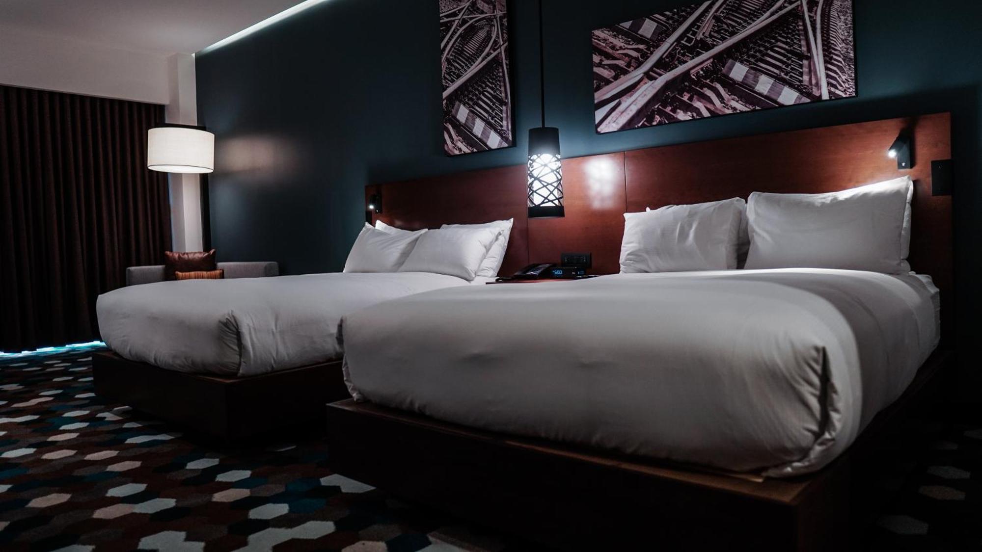 Doubletree By Hilton Celaya Celaya  Buitenkant foto